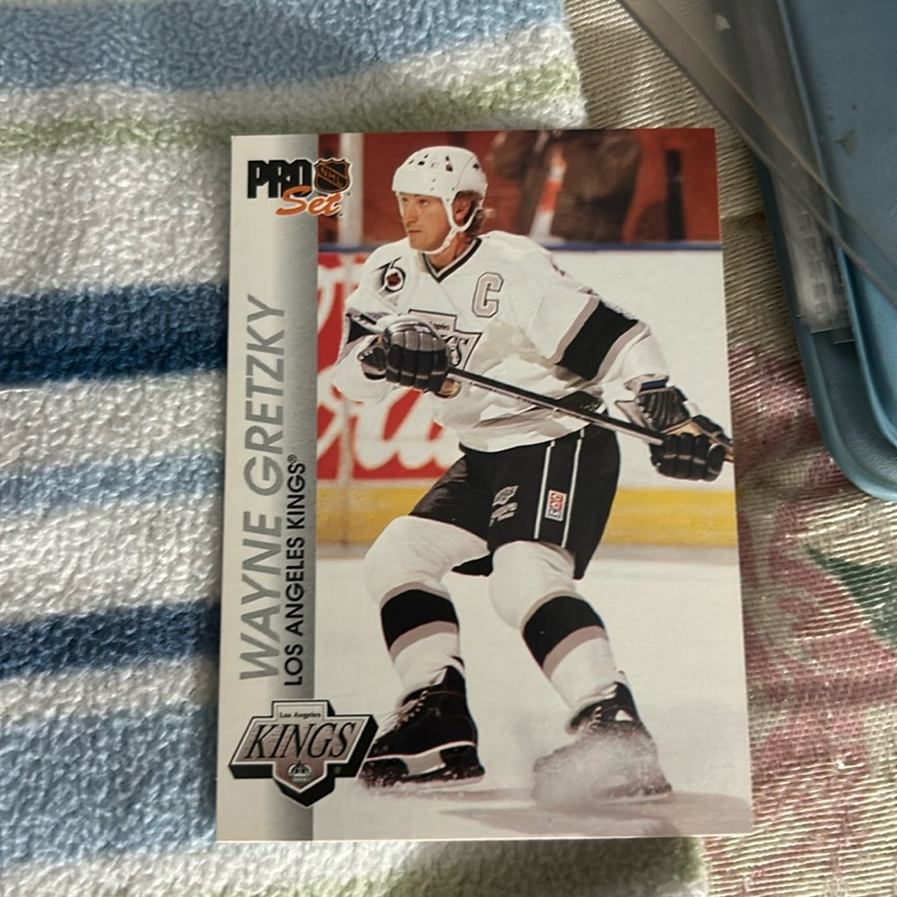 Wayne Gretzky 92 pro set card